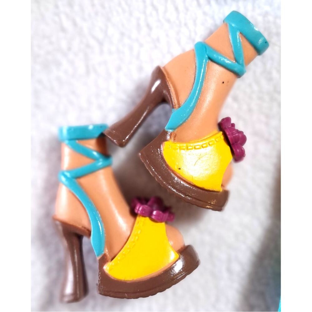 My Scene Jammin' in Jamaica Barbie Clothes Accessories Lot Skirt Shoes Purse - Picture 5 of 6